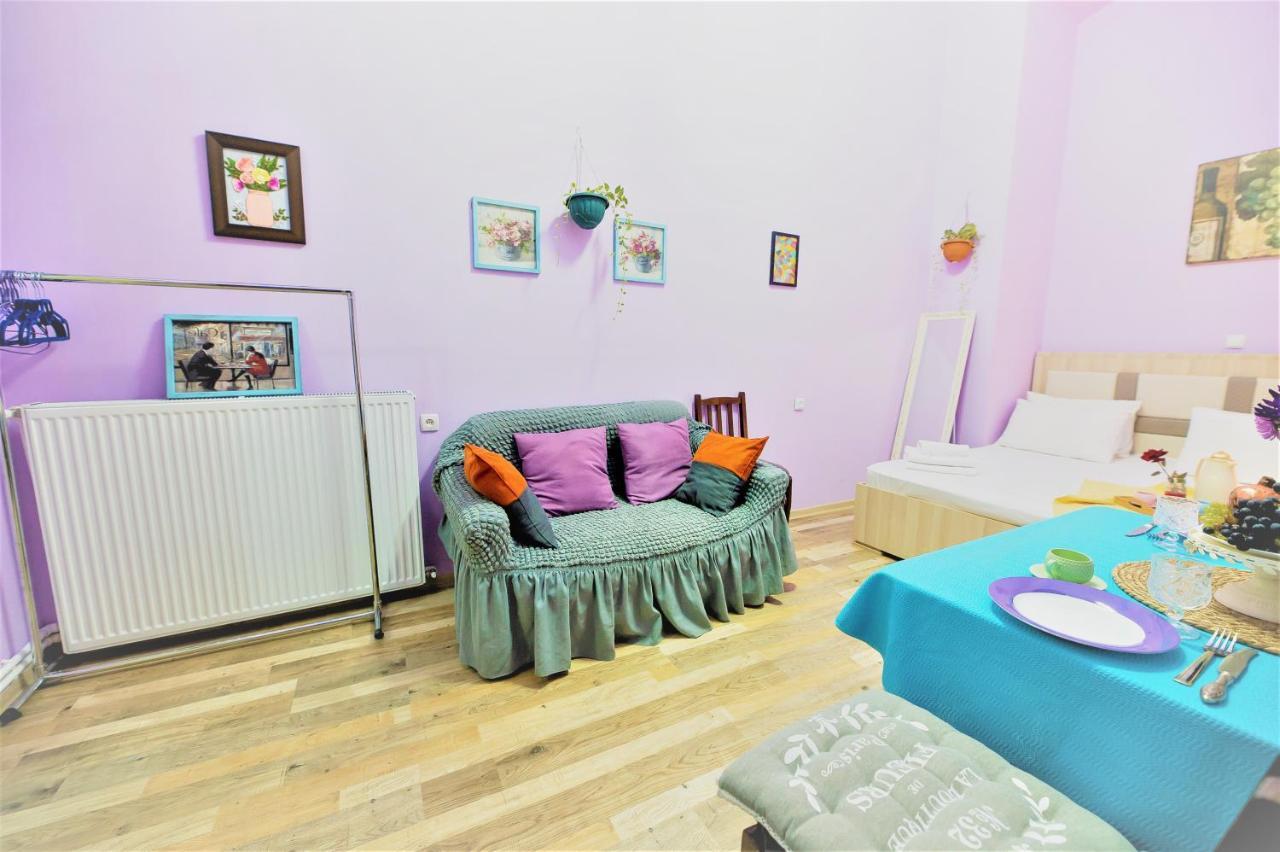 Freedom Square Apartment Tbilissi Extérieur photo